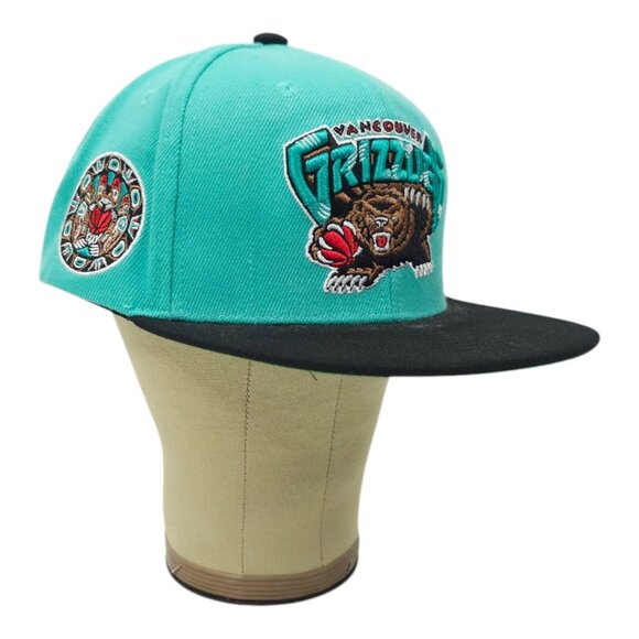 Vancouver Grizzlies Embroidered 3D Logo Snapback Cap Trucker Hat Mitchell Ness - Picture 3 of 14